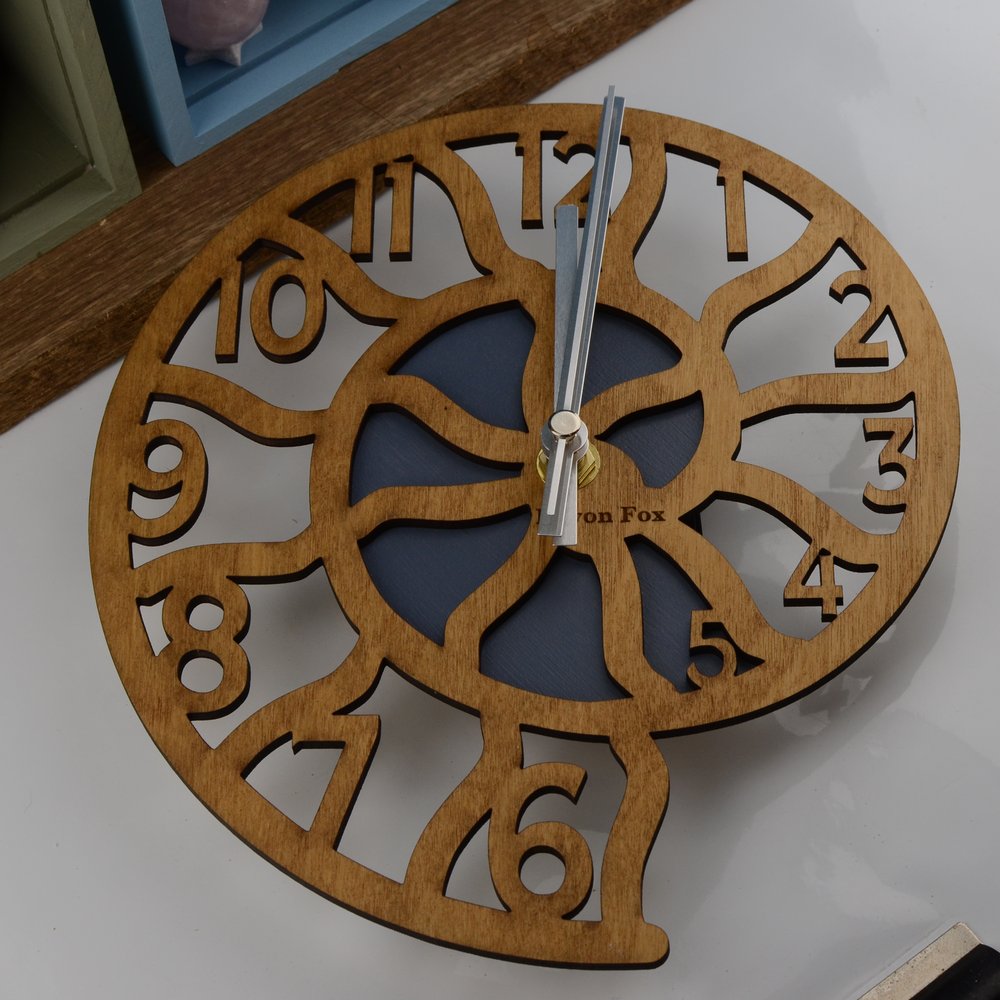 Trace Ammonite Wall Clock