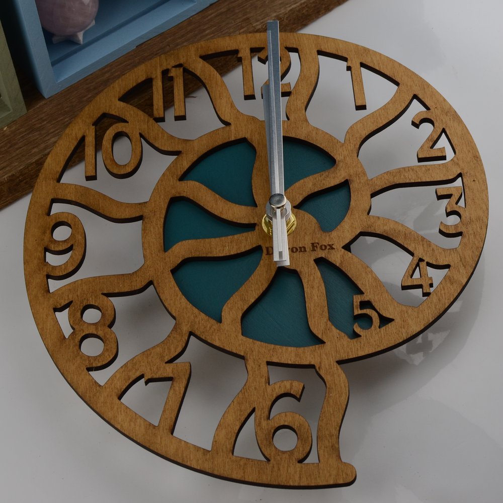 Trace Ammonite Wall Clock