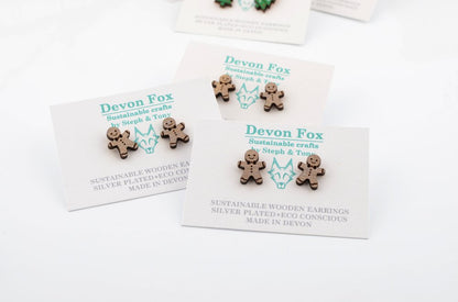 Wooden Gingerbread Men studs