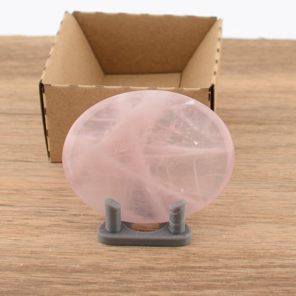Rose Quartz Thumbstone – Approx. 4.5cm