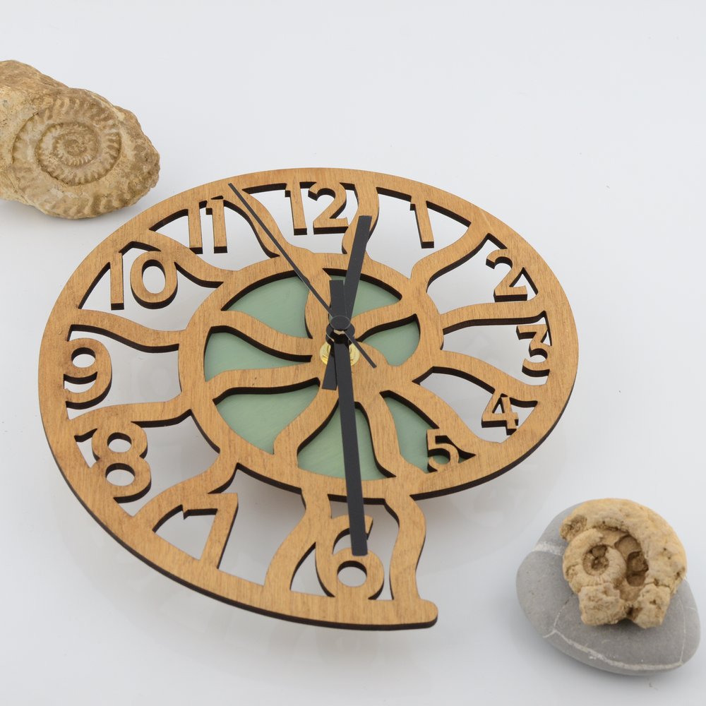 Trace Ammonite Wall Clock