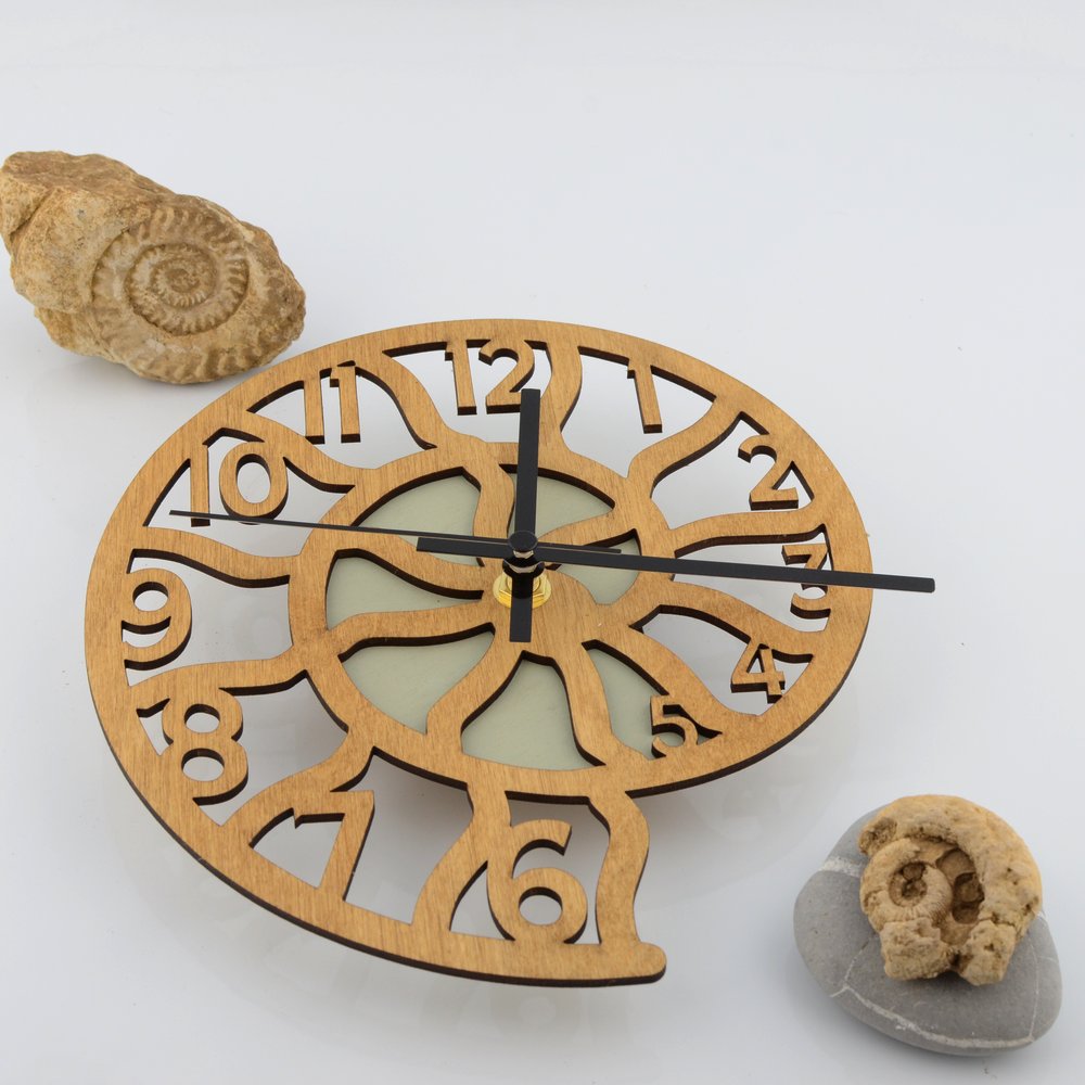 Trace Ammonite Wall Clock